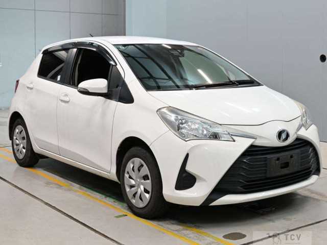 2017 Toyota Vitz