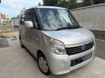 2012 Nissan ROOX