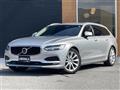 2017 Volvo V90