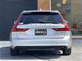 2017 Volvo V90