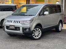 2014 Mitsubishi Delica D5