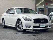 2017 Nissan Fuga