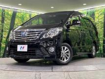 2014 Toyota Alphard Hybrid