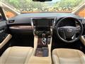 2018 Toyota Alphard Hybrid