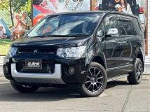 2016 Mitsubishi Delica D5