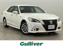 2015 Toyota Crown Hybrid