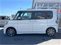 2017 Daihatsu Tanto