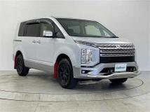 2022 Mitsubishi Delica D5