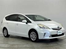 2013 Toyota PRIUS α