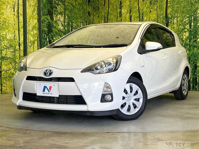 2013 Toyota AQUA