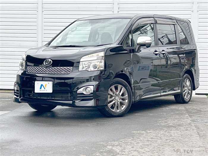 2013 Toyota Voxy