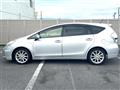 2012 Toyota PRIUS α
