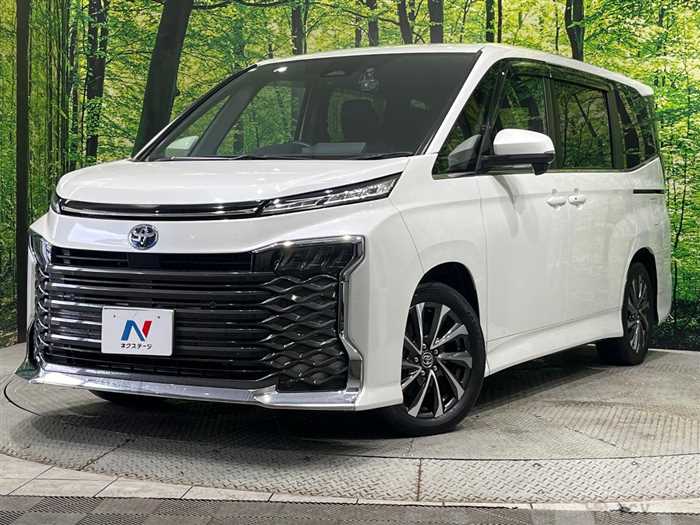 2023 Toyota Voxy