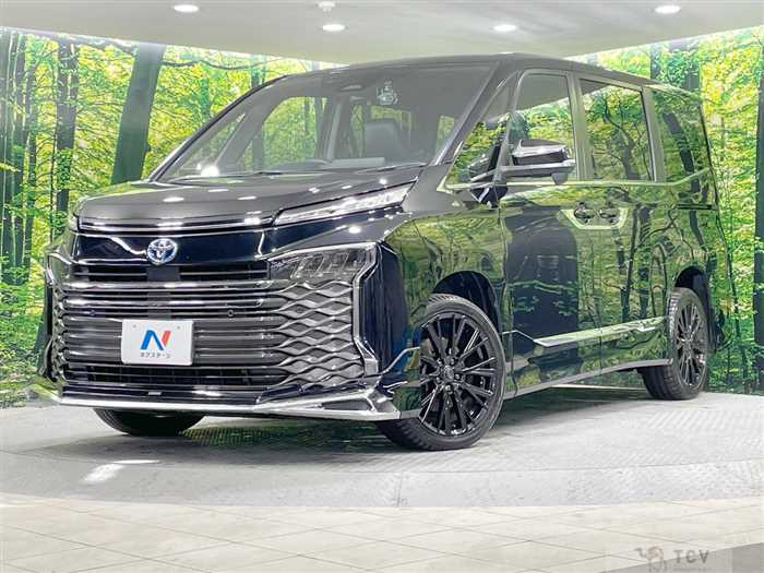 2023 Toyota Voxy