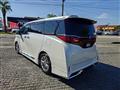 2023 Toyota Alphard Hybrid