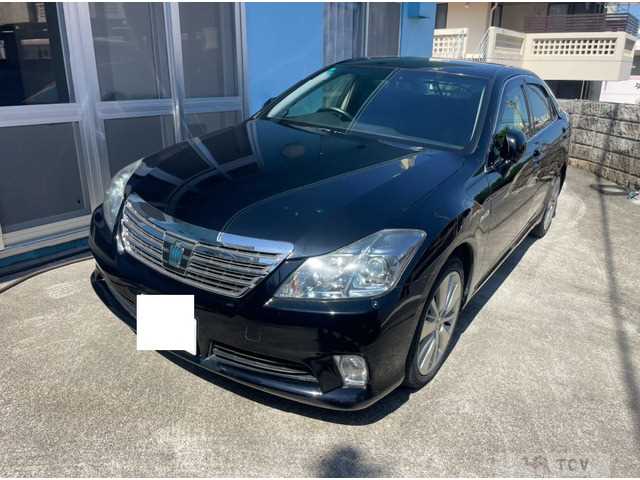 2012 Toyota Crown Hybrid