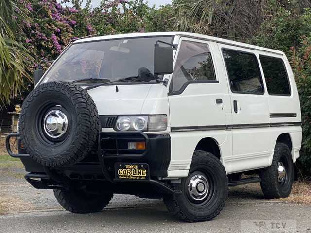 1992 Mitsubishi Delica Starwagon