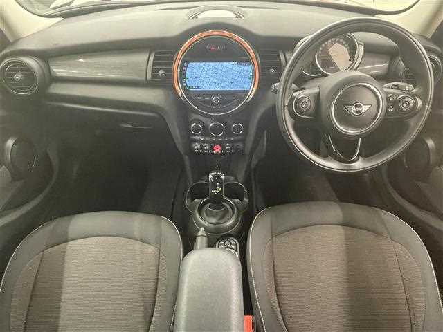 Used BMW MINI 2020 クーパー D (33,487 km) - TCV (formerly Trade Car View)