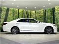 2013 Toyota Crown Hybrid