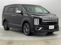 2019 Mitsubishi Delica D5