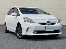 2013 Toyota PRIUS α