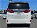 2022 Toyota Alphard Hybrid