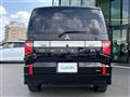 2019 Mitsubishi Delica D5