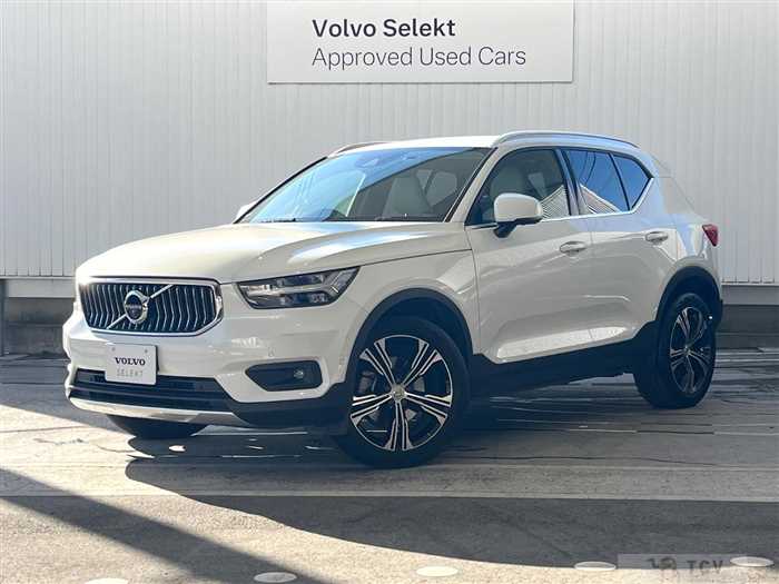 2022 Volvo XC40