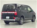 2021 Mitsubishi Delica D5