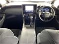 2025 Toyota Alphard Hybrid