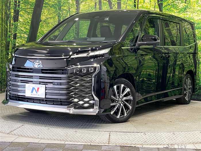 2023 Toyota Voxy