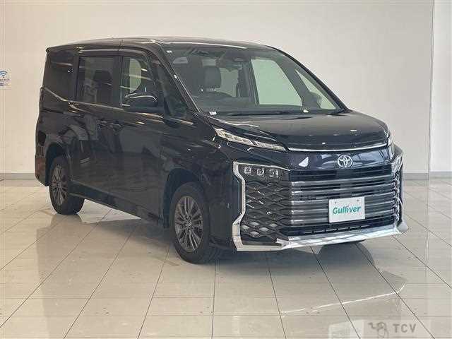 2023 Toyota Voxy