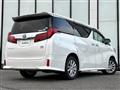 2019 Toyota Alphard Hybrid