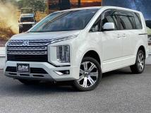 2019 Mitsubishi Delica D5