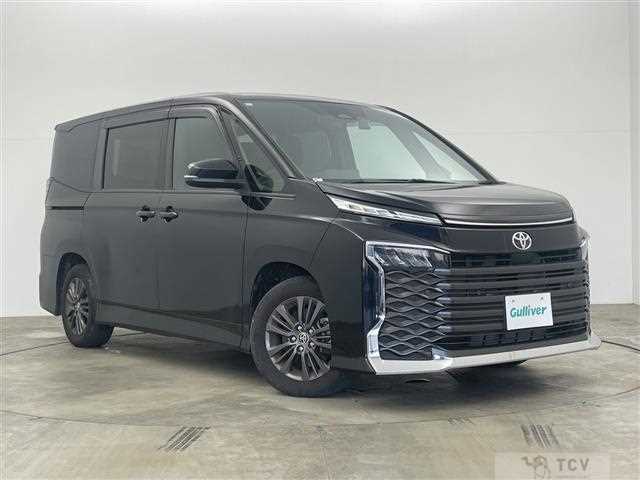2023 Toyota Voxy