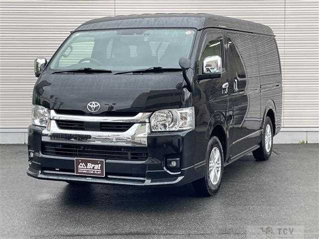 2022 Toyota Hiace