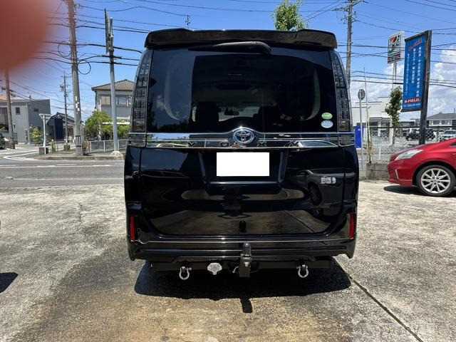 2014 Toyota Voxy