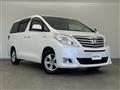 2013 Toyota Alphard Hybrid