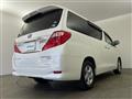 2013 Toyota Alphard Hybrid