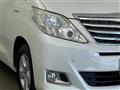 2013 Toyota Alphard Hybrid