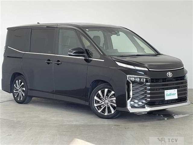 2023 Toyota Voxy