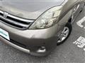 2009 Toyota Isis