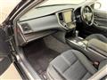 2015 Toyota Crown Hybrid
