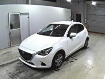 2017 Mazda Demio