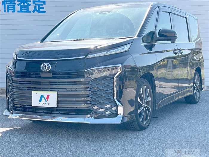 2022 Toyota Voxy