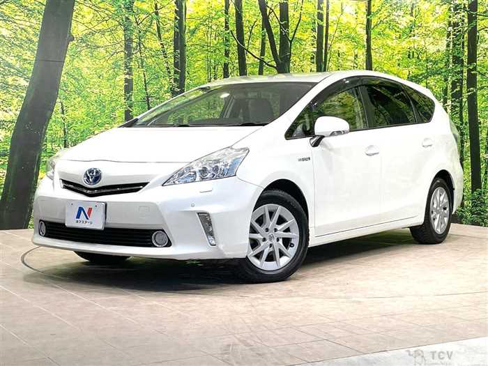 2013 Toyota PRIUS α