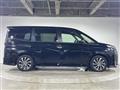 2022 Toyota Voxy
