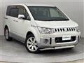 2017 Mitsubishi Delica D5