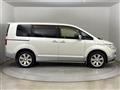 2017 Mitsubishi Delica D5