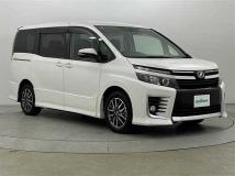 2017 Toyota Voxy